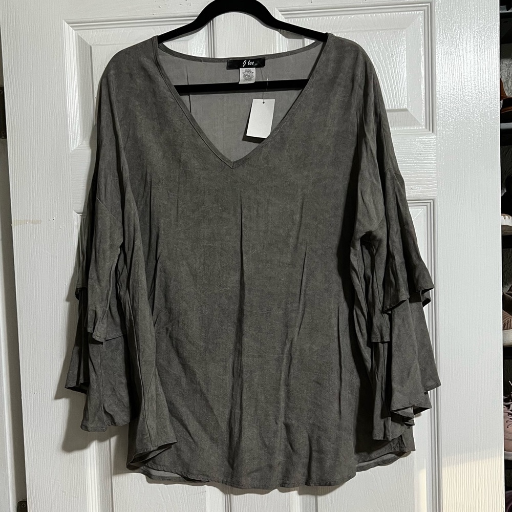 J Lee Versona Gray Blouse